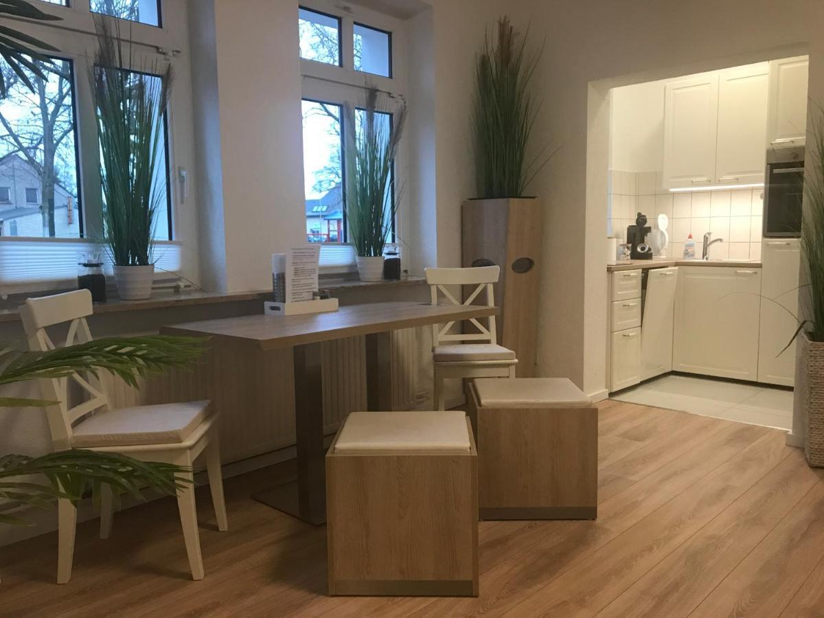 Ferienwohnungen Springer In Schoenefeld Ot Grossziethen Div Apartments Fuer Bis Zu 6 Personen Schönefeld Exterior foto
