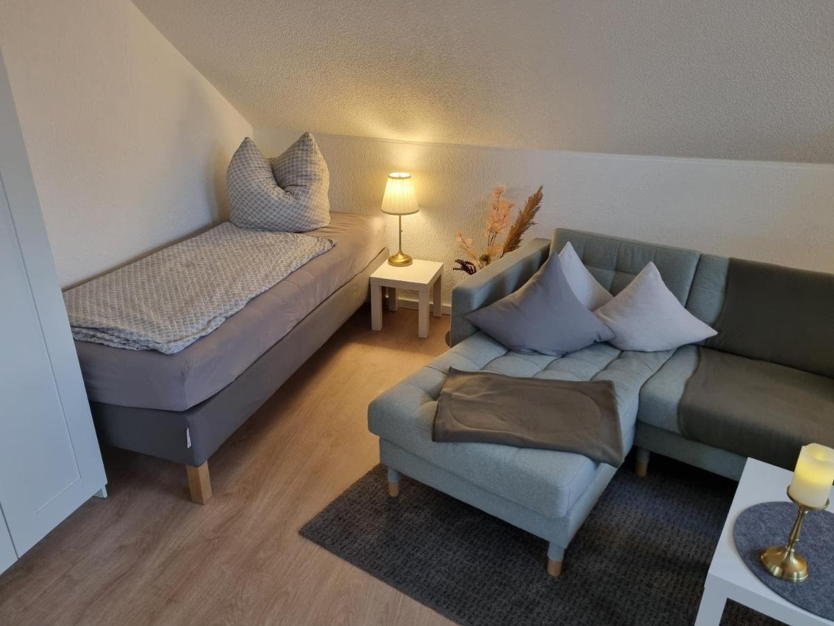 Ferienwohnungen Springer In Schoenefeld Ot Grossziethen Div Apartments Fuer Bis Zu 6 Personen Schönefeld Exterior foto