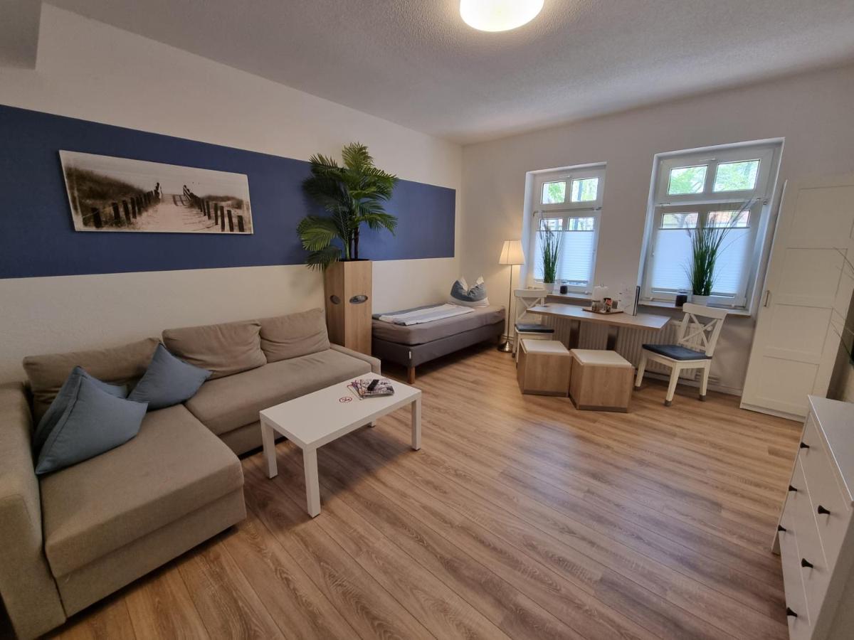 Ferienwohnungen Springer In Schoenefeld Ot Grossziethen Div Apartments Fuer Bis Zu 6 Personen Schönefeld Exterior foto