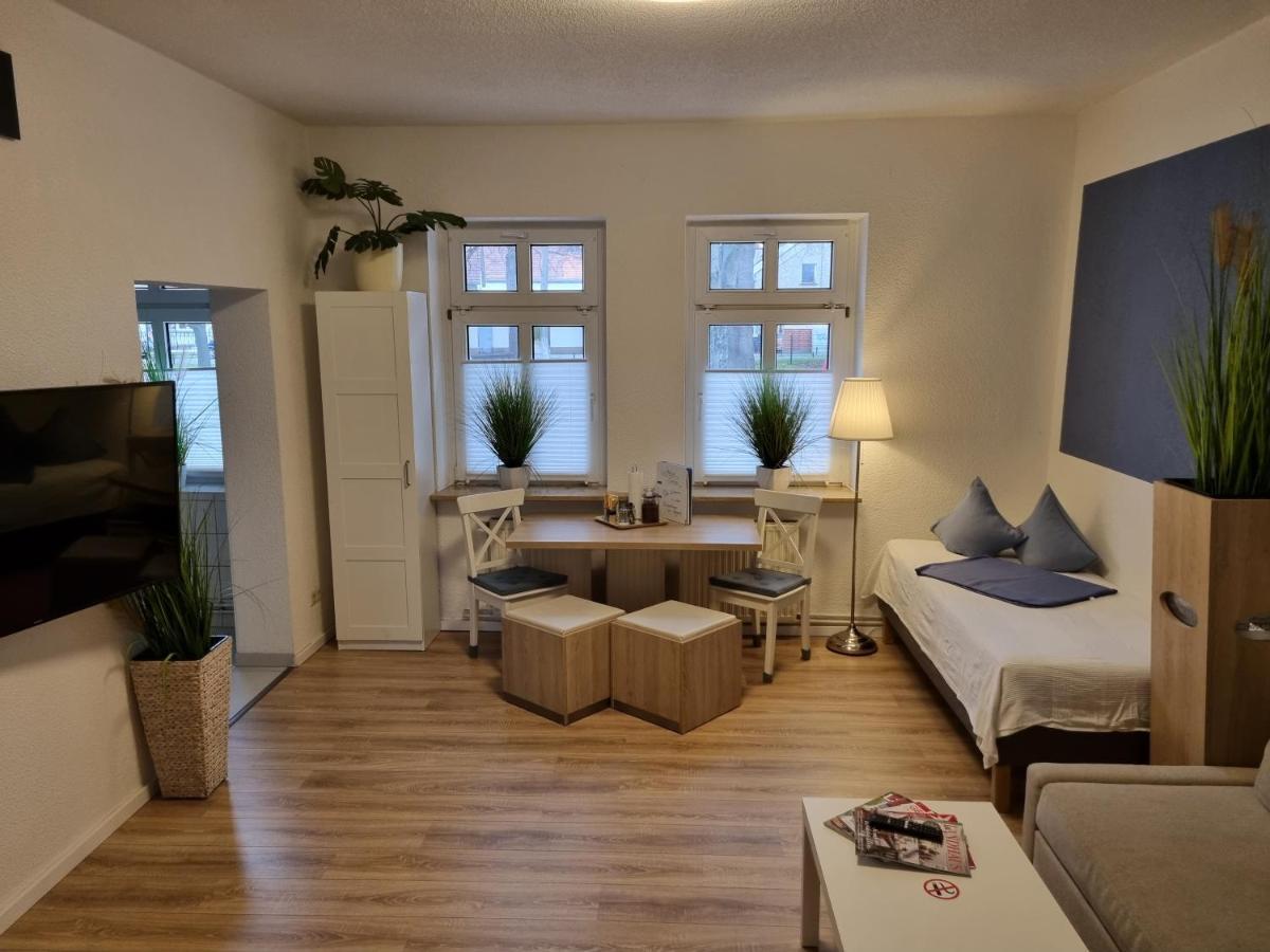 Ferienwohnungen Springer In Schoenefeld Ot Grossziethen Div Apartments Fuer Bis Zu 6 Personen Schönefeld Exterior foto